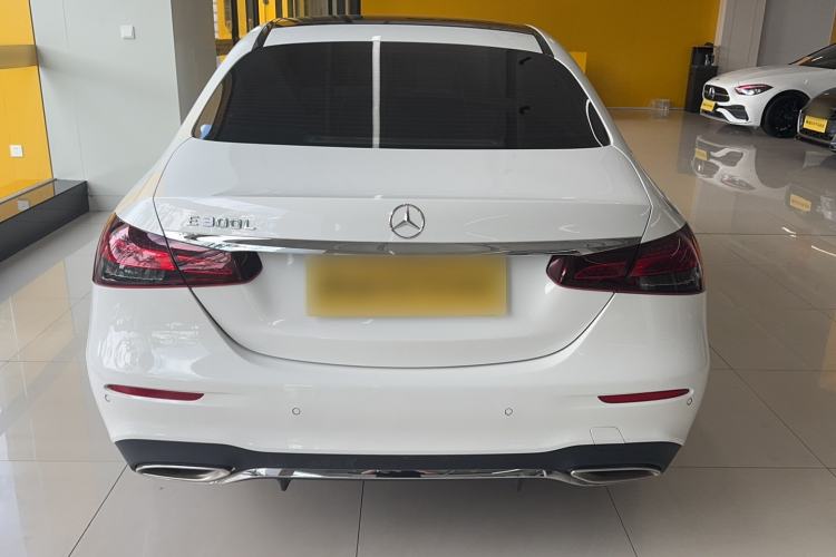 Used Mercedes-Benz E-Class 2023 Restyled E 300 L Sport Luxury Edition Exterior 5