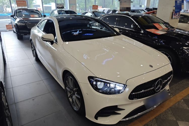 Used Mercedes-Benz E-Class 2023 E 300 Coupe Exterior 5