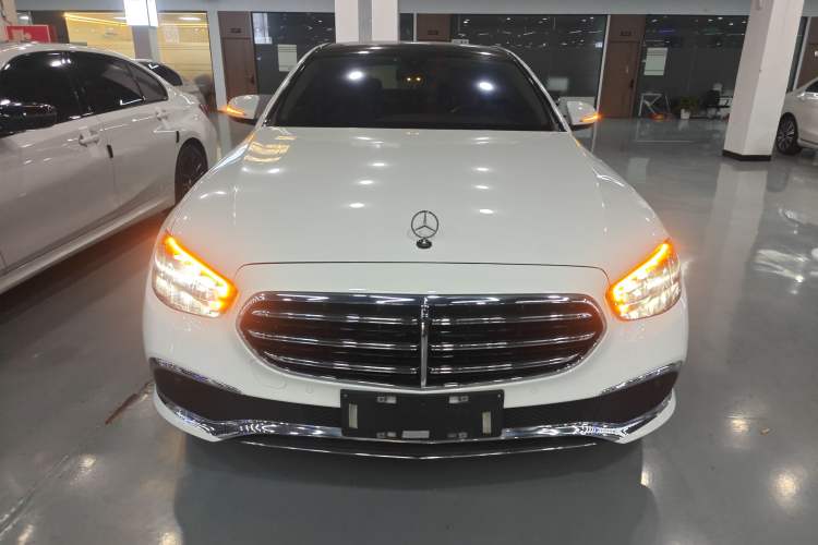 Used Mercedes-Benz E-Class 2023 E 260 L Front