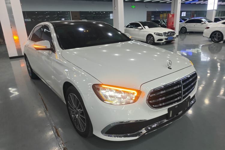 Used Mercedes-Benz E-Class 2023 E 260 L Front Right 45 Deg