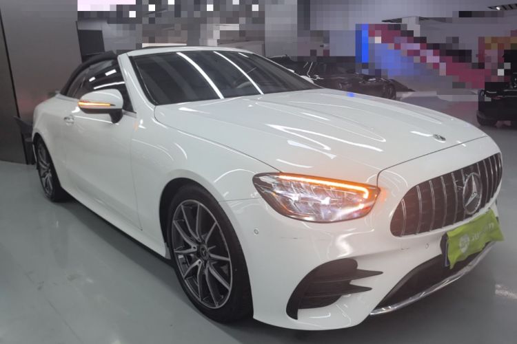 Used Mercedes-Benz E-Class 2023 Restyled E 260 Convertible Coupe Front Right 45 Deg