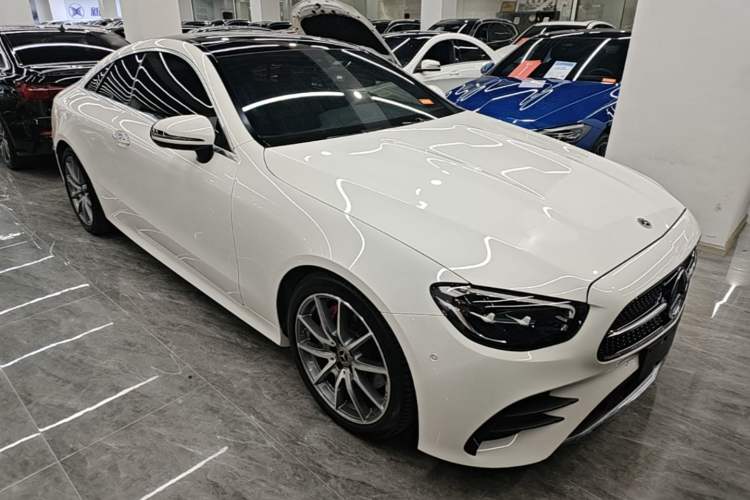Used Mercedes-Benz E-Class 2023 E 260 Coupe Front Right 45 Deg