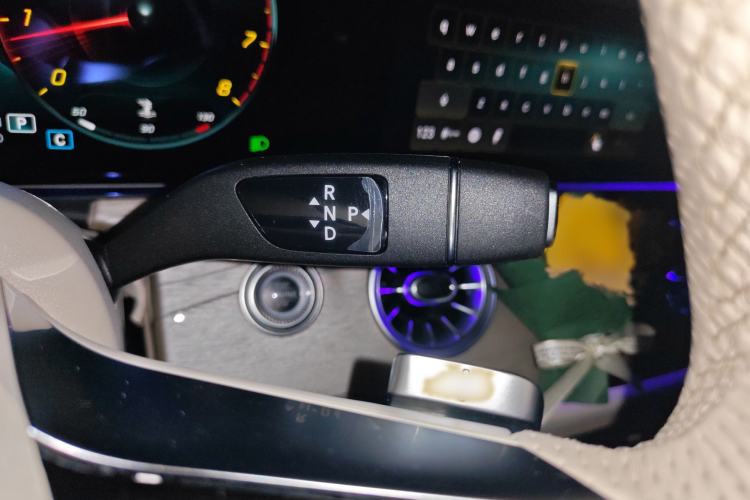 Used Mercedes-Benz E-Class 2023 E 260 Coupe Gear Lever