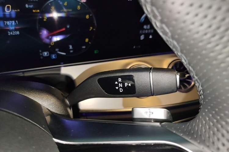 Used Mercedes-Benz E-Class 2023 E 260 Coupe Gear Lever