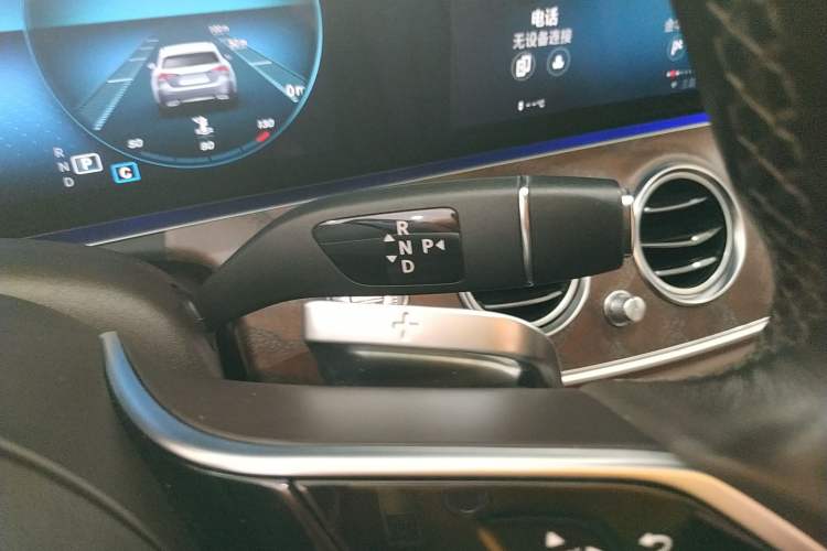 Used Mercedes-Benz E-Class 2023 E 260 L Gear Lever