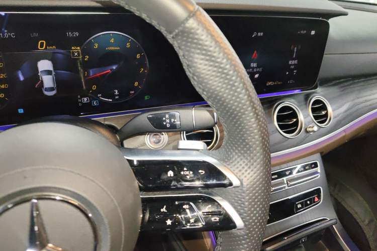 Used Mercedes-Benz E-Class 2023 E 260 L Sport Edition Gear Lever