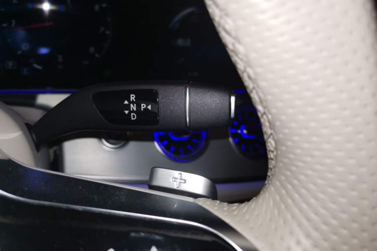 Used Mercedes-Benz E-Class 2023-Year Restyled E 260 Coupe Gear Lever