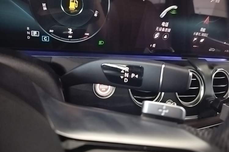 Used Mercedes-Benz E-Class 2023 Restyled E 300 L Sporty and Stylish Edition Gear Lever