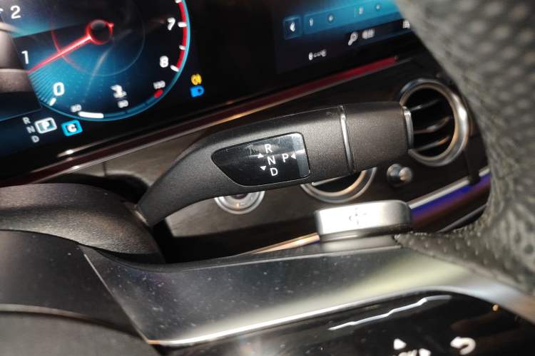 Used Mercedes-Benz E-Class 2023 Restyled E 260 L Sport Edition Gear Lever