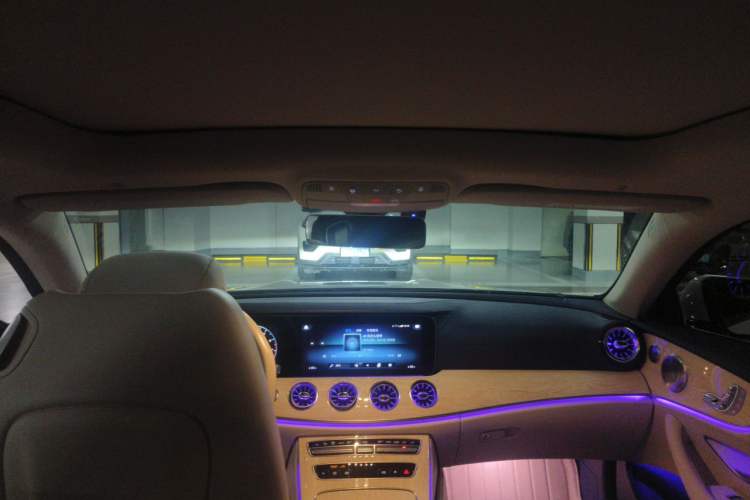Used Mercedes-Benz E-Class 2023 E 260 Coupe Headliner