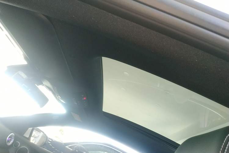 Used Mercedes-Benz E-Class 2023-Year Restyled E 260 Coupe Headliner
