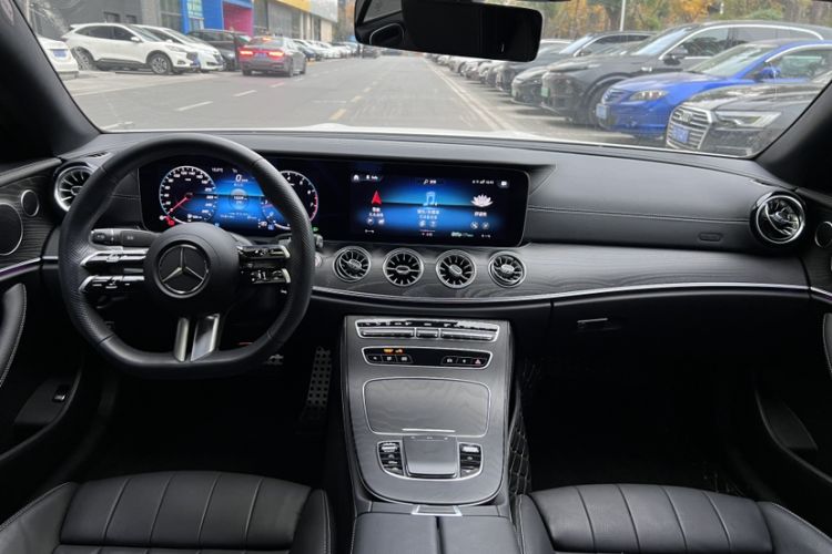 Used Mercedes-Benz E-Class 2023 E 260 Coupe Interior 1