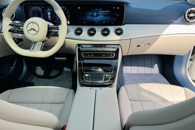 Used Mercedes-Benz E-Class 2023 E 300 Coupe Interior 1
