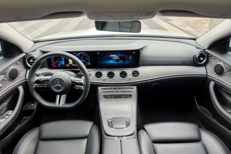 Used Mercedes-Benz E-Class 2023 E 260 L Sport Edition Interior 1