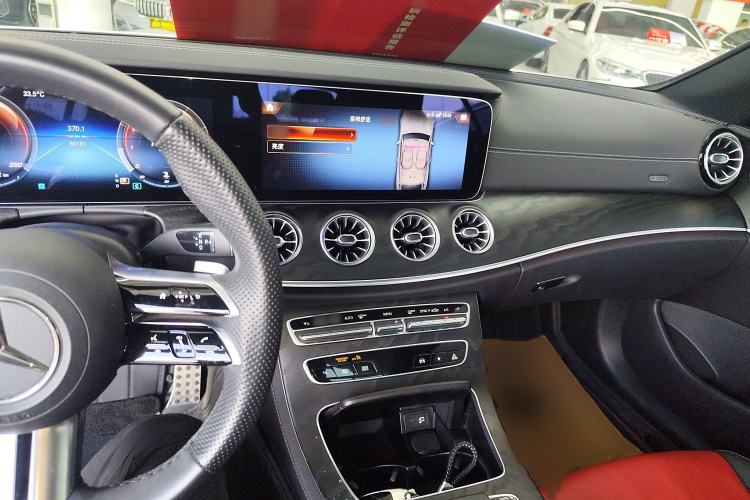 Used Mercedes-Benz E-Class 2023 E 260 Coupe Interior 2