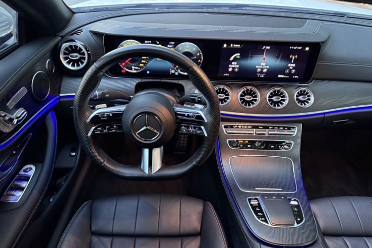 Used Mercedes-Benz E-Class 2023 E 300 Coupe Interior 3