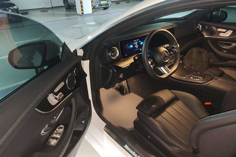 Used Mercedes-Benz E-Class 2023-Year Restyled E 300 Coupe Interior 3