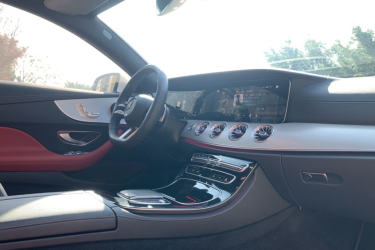 Used Mercedes-Benz E-Class 2023-Year Restyled E 260 Coupe Interior 3