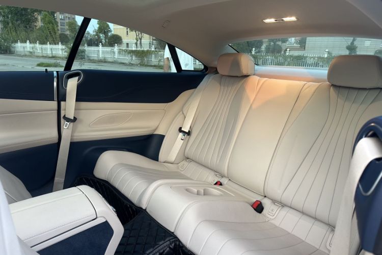 Used Mercedes-Benz E-Class 2023 E 260 Coupe Interior 3