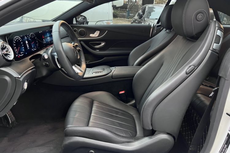 Used Mercedes-Benz E-Class 2023 E 260 Coupe Interior 4