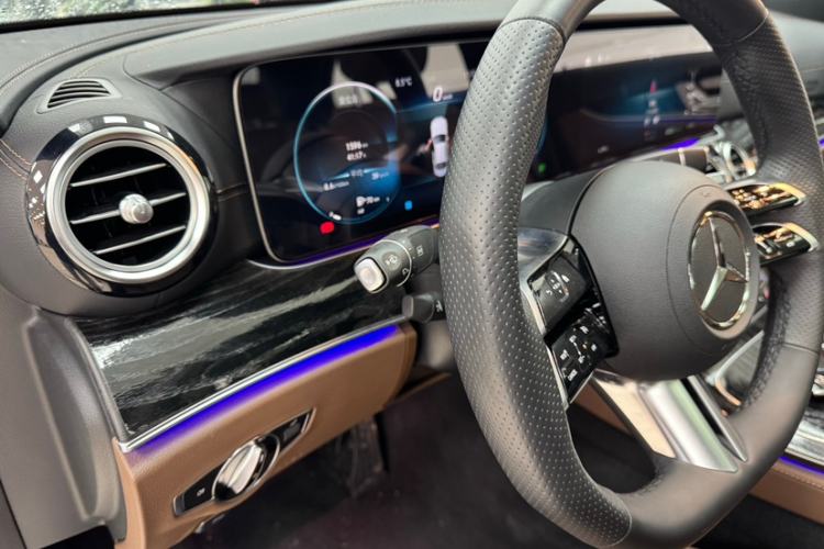 Used Mercedes-Benz E-Class 2023 E 300 Stylish Sports Edition Interior 5