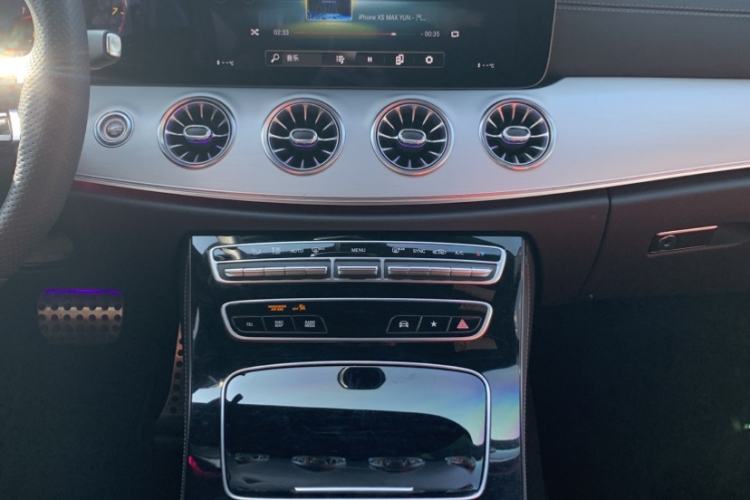 Used Mercedes-Benz E-Class 2023-Year Restyled E 260 Coupe Interior 5