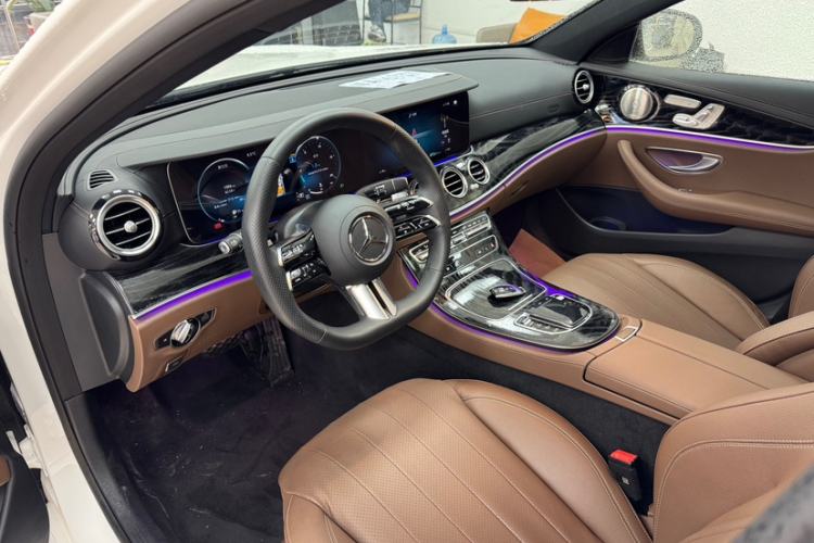 Used Mercedes-Benz E-Class 2023 E 300 Stylish Sports Edition Interior 6