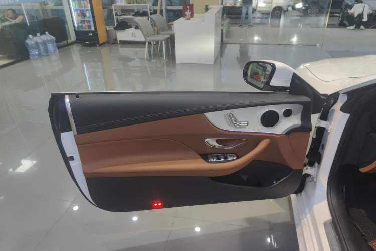Used Mercedes-Benz E-Class 2023 E 260 Coupe Left Front Door Interior