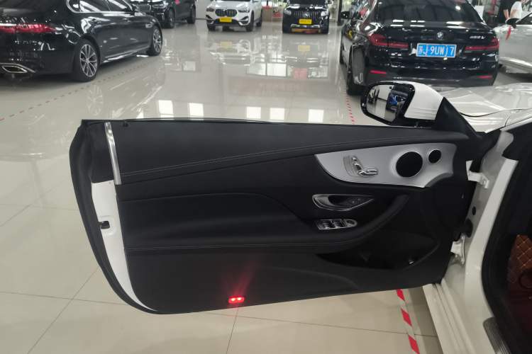 Used Mercedes-Benz E-Class 2023 E 260 Coupe Left Front Door Interior