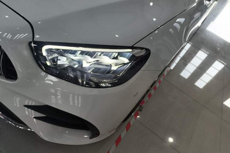 Used Mercedes-Benz E-Class 2023 E 260 Coupe Left Front Headlight