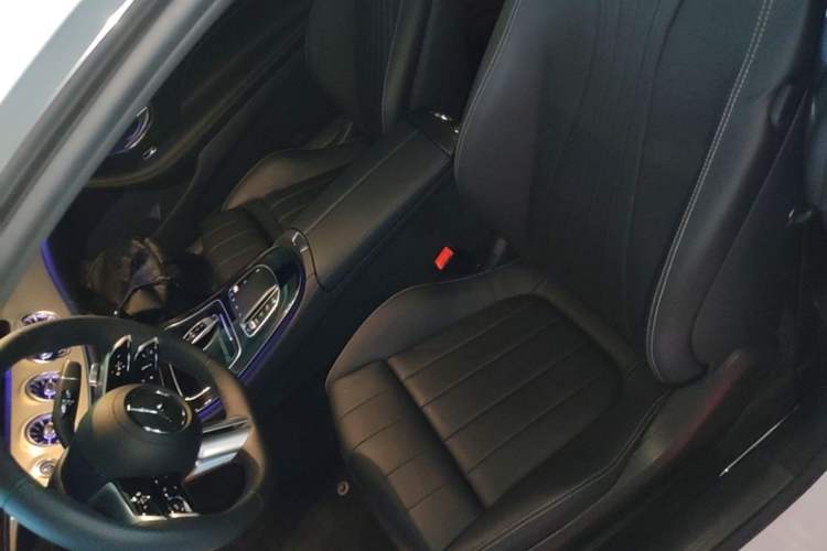 Used Mercedes-Benz E-Class 2023 E 260 Coupe Left Front Seat