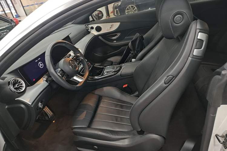 Used Mercedes-Benz E-Class 2023 E 260 Coupe Left Front Seat