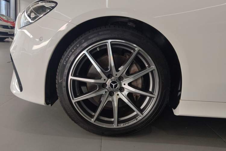 Used Mercedes-Benz E-Class 2023-Year Restyled E 260 Coupe Left Front Wheel Hub