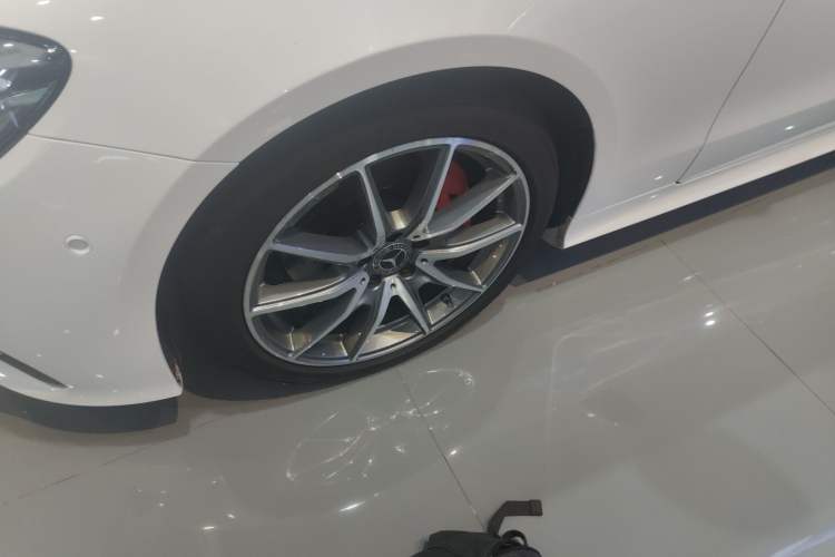 Used Mercedes-Benz E-Class 2023 E 260 Coupe Left Front Wheel Hub