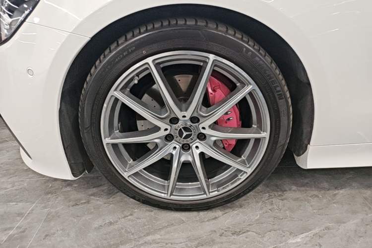 Used Mercedes-Benz E-Class 2023 E 260 Coupe Left Front Wheel Hub