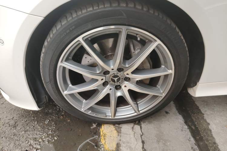 Used Mercedes-Benz E-Class 2023-Year Restyled E 260 Coupe Left Front Wheel Hub