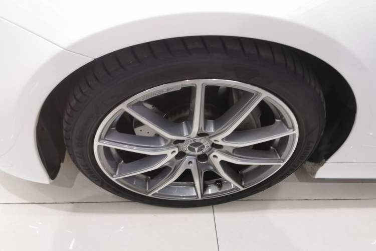 Used Mercedes-Benz E-Class 2023 E 260 Coupe Left Front Wheel Hub