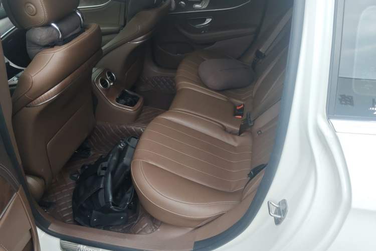 Used Mercedes-Benz E-Class 2023 E 300 L Luxury Model Left Rear Seat