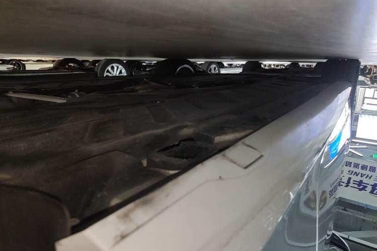 Used Mercedes-Benz E-Class 2023 E 260 Coupe Left Side Sill