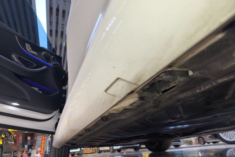 Used Mercedes-Benz E-Class 2023-Year Restyled E 260 Coupe Left Side Sill