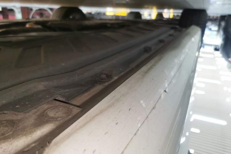 Used Mercedes-Benz E-Class 2023 E 260 Coupe Left Side Sill