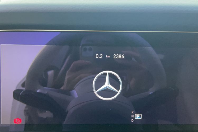 Used Mercedes-Benz E-Class 2023 E 300 Coupe Odometer Close Up