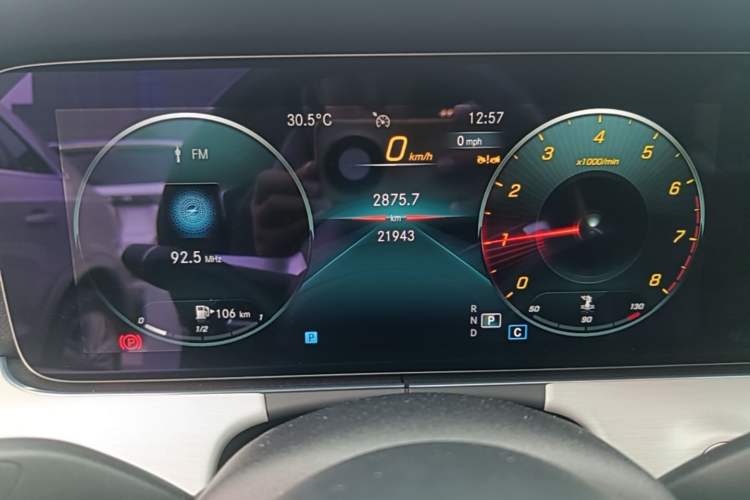 Used Mercedes-Benz E-Class 2023 E 260 Coupe Odometer Close Up