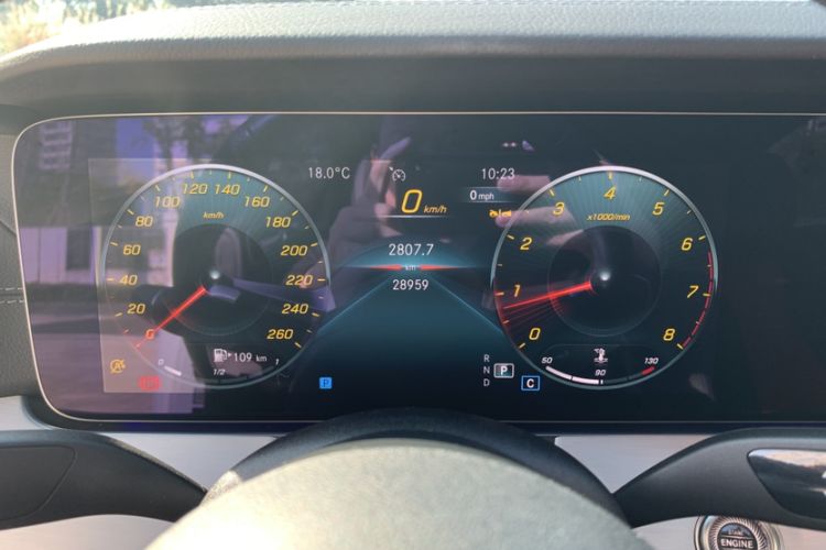 Used Mercedes-Benz E-Class 2023-Year Restyled E 260 Coupe Odometer Close Up