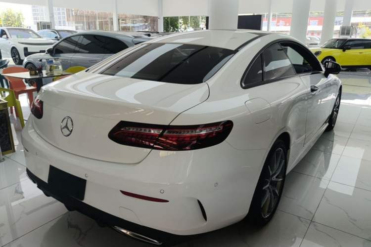 Used Mercedes-Benz E-Class 2023 E 260 Coupe Rear Right 45 Deg