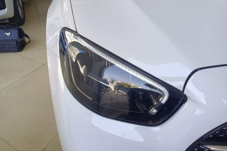 Used Mercedes-Benz E-Class 2023-Year Restyled E 260 Coupe Right Front Headlight