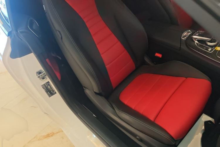 Used Mercedes-Benz E-Class 2023 E 260 Convertible Coupe Right Front Seat