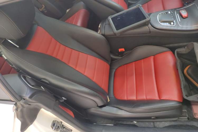 Used Mercedes-Benz E-Class 2023 E 300 Coupe Right Front Seat