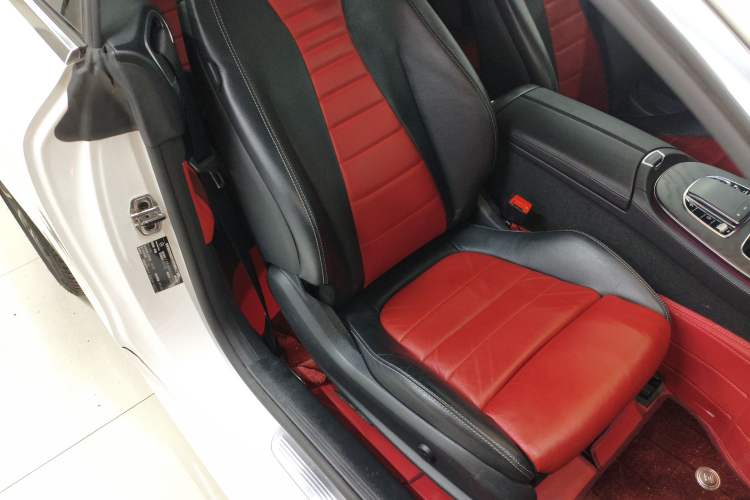 Used Mercedes-Benz E-Class 2023 E 260 Coupe Right Front Seat