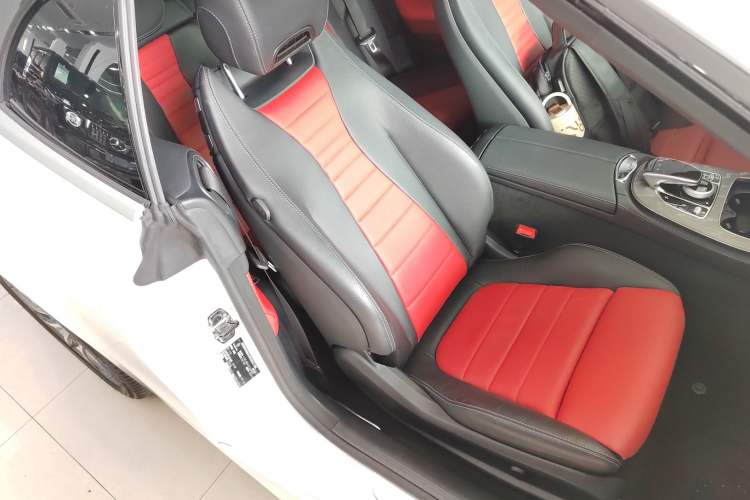 Used Mercedes-Benz E-Class 2023 Restyled E 260 Convertible Coupe Right Front Seat